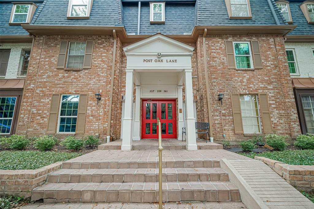 Property Photo: 359 N Post Oak Lane 225 TX 77024