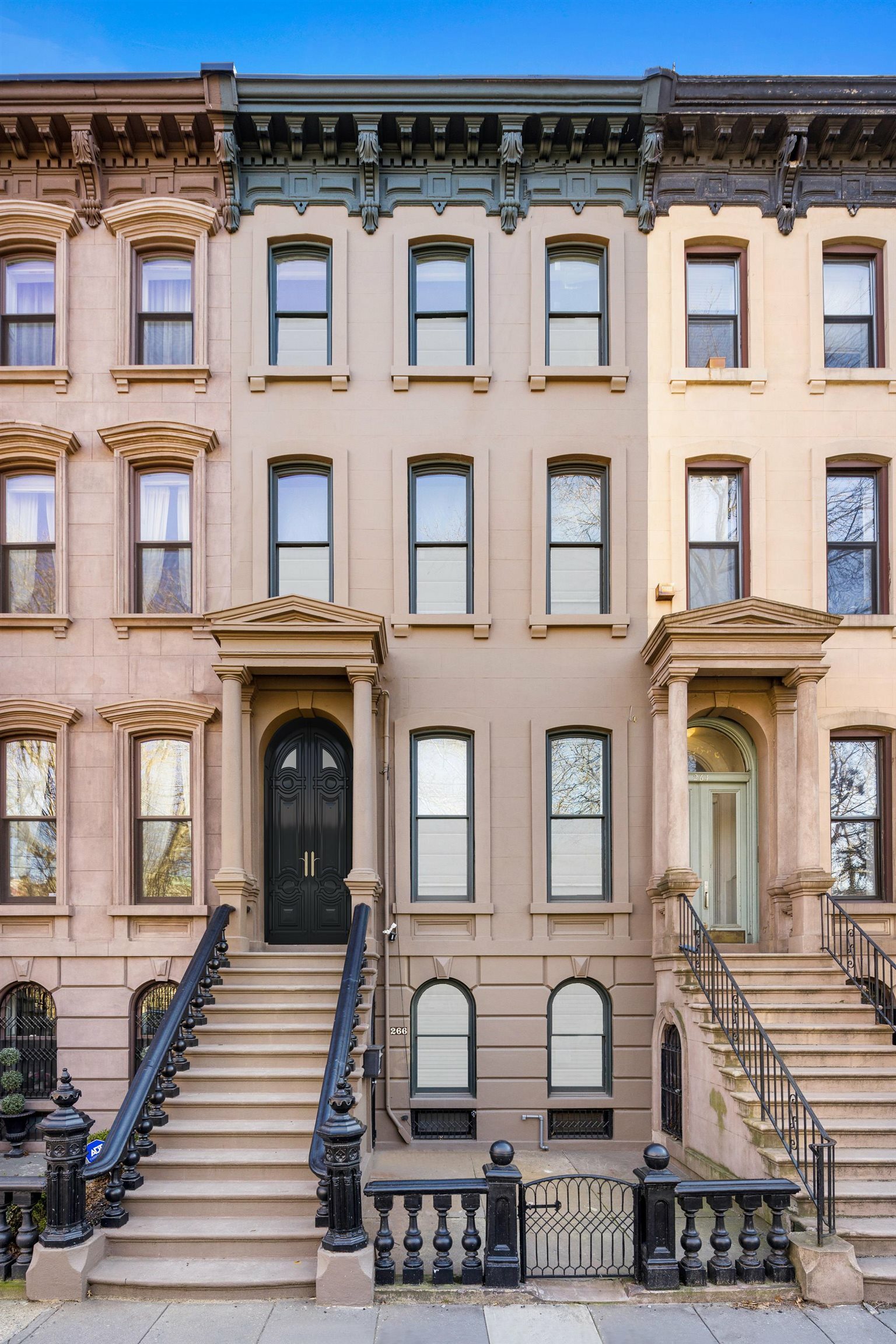 Property Photo: 266 Barrow St NJ 07302