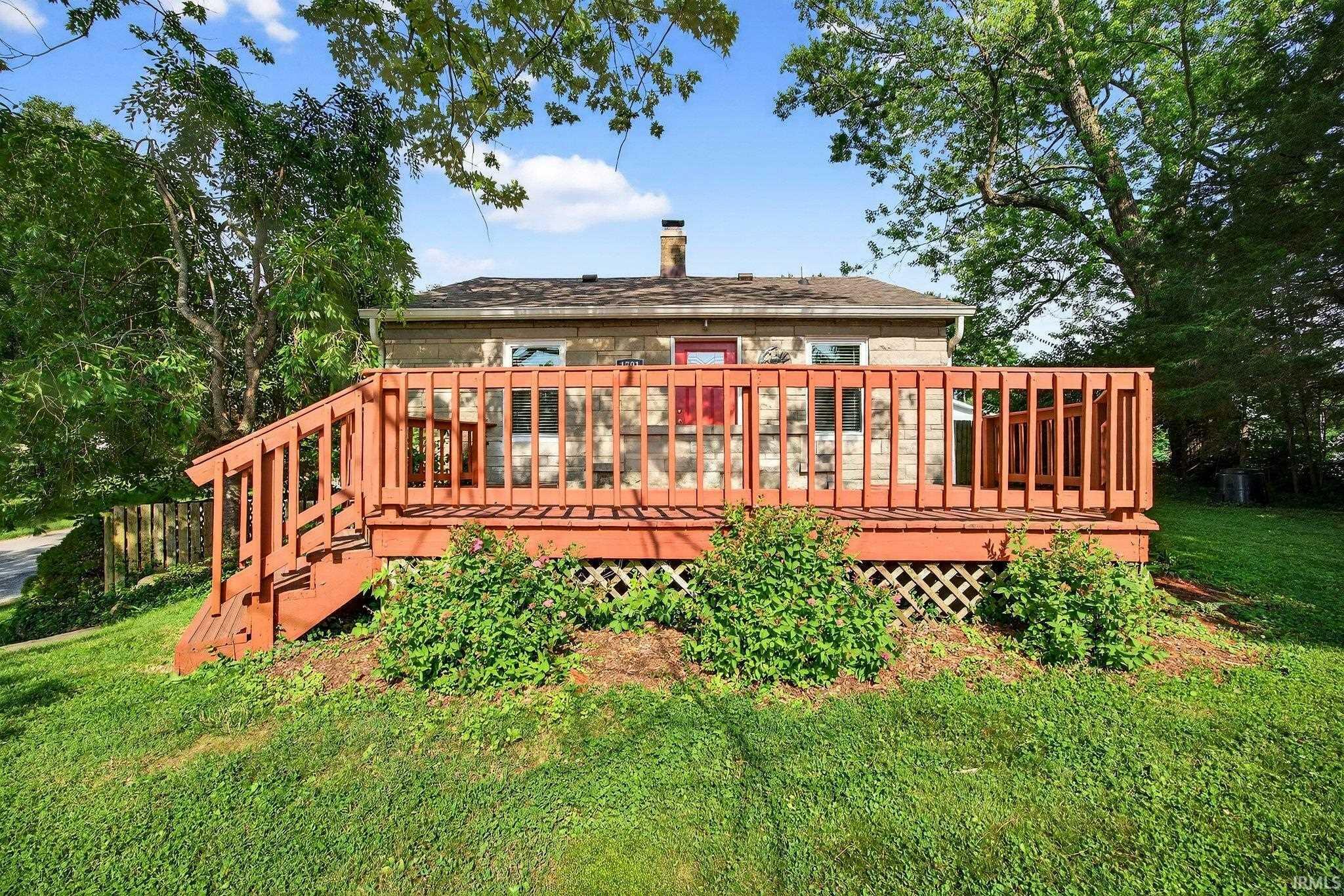 Property Photo: 1701 S Maxwell Street IN 47401