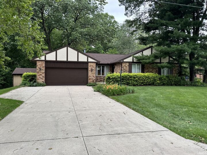 Property Photo: 55045 Cobus Lane IN 46514