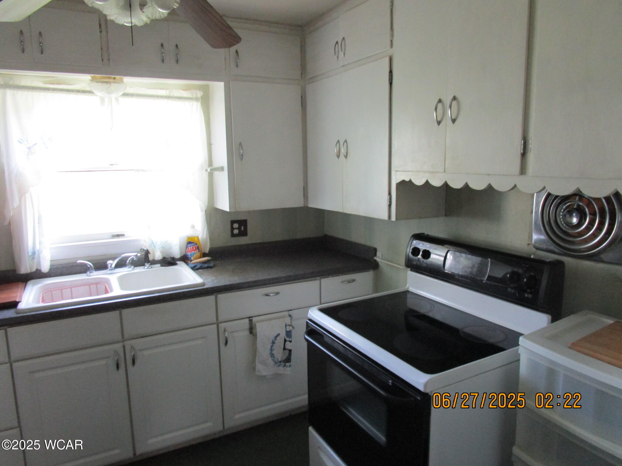 Property Photo:  614 E Lick St.  OH 43326 