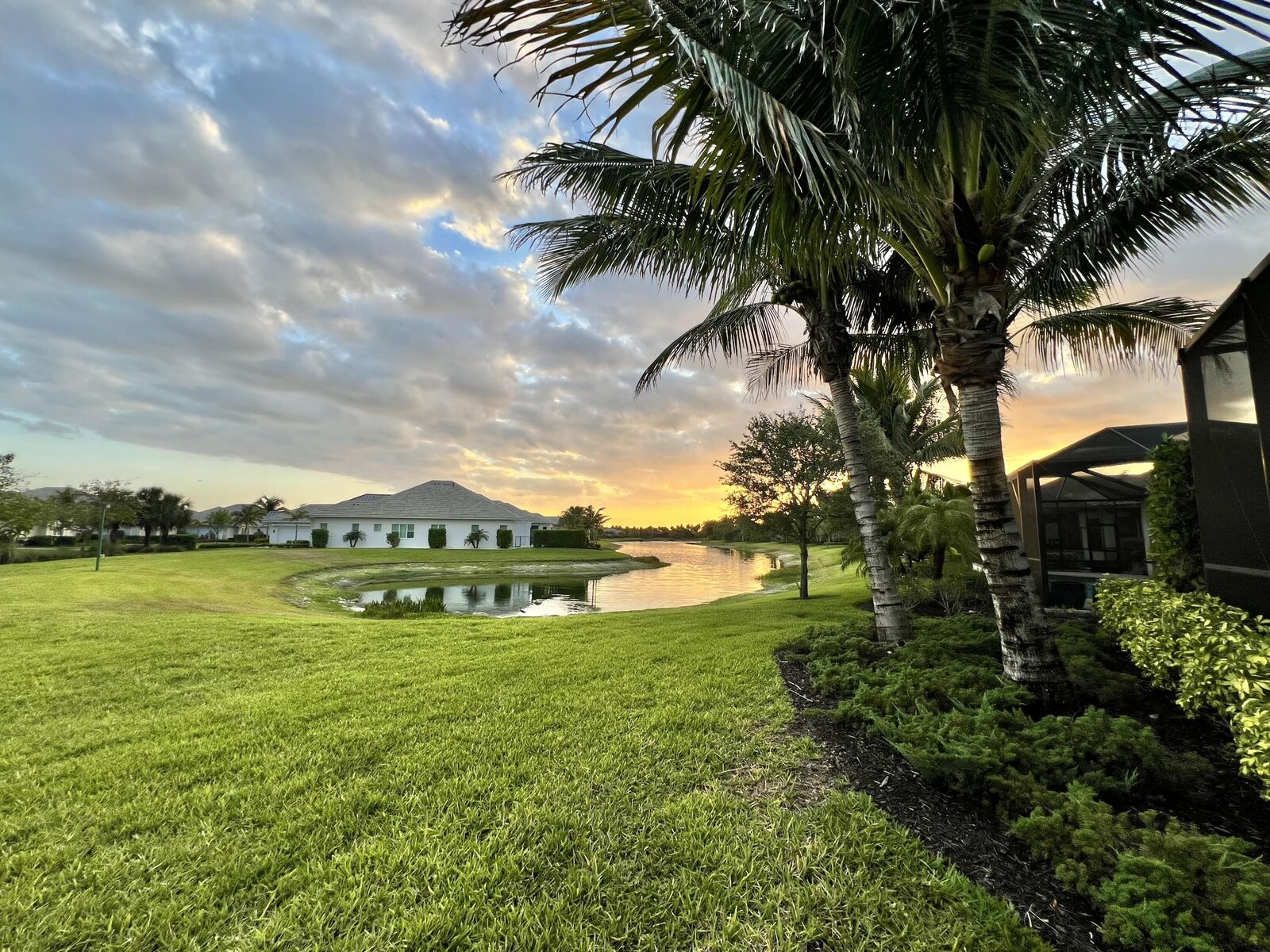 Property Photo:  3242 Belon Lane  FL 34114 