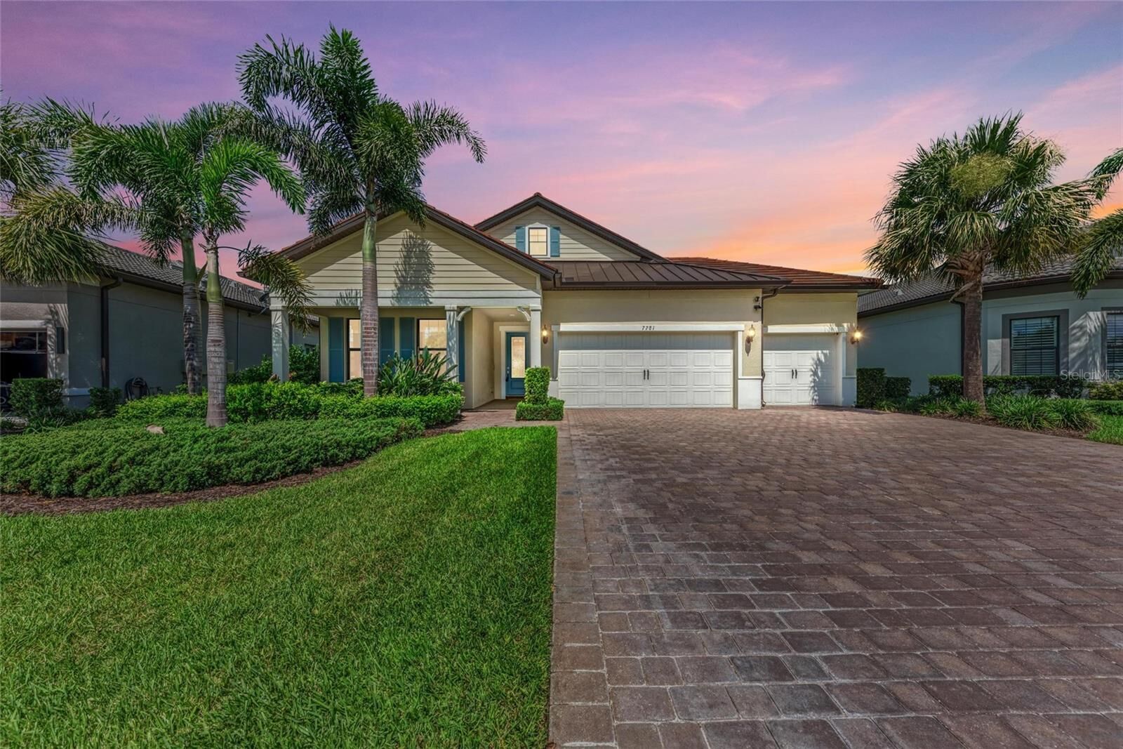Property Photo: 7781 Grande Shores Drive FL 34240