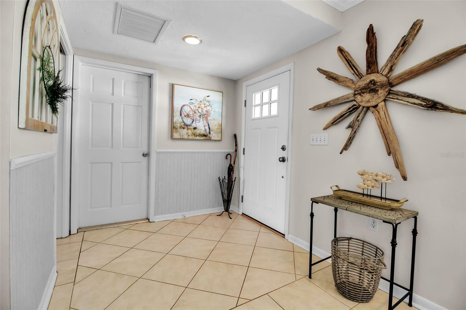 Property Photo: 7404 14th Avenue W FL 34209