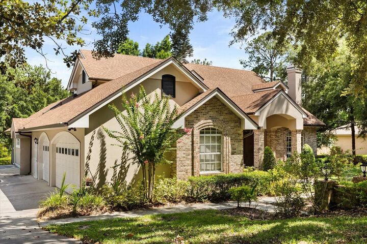 Property Photo: 8800 Torey Pines Terrace FL 32819
