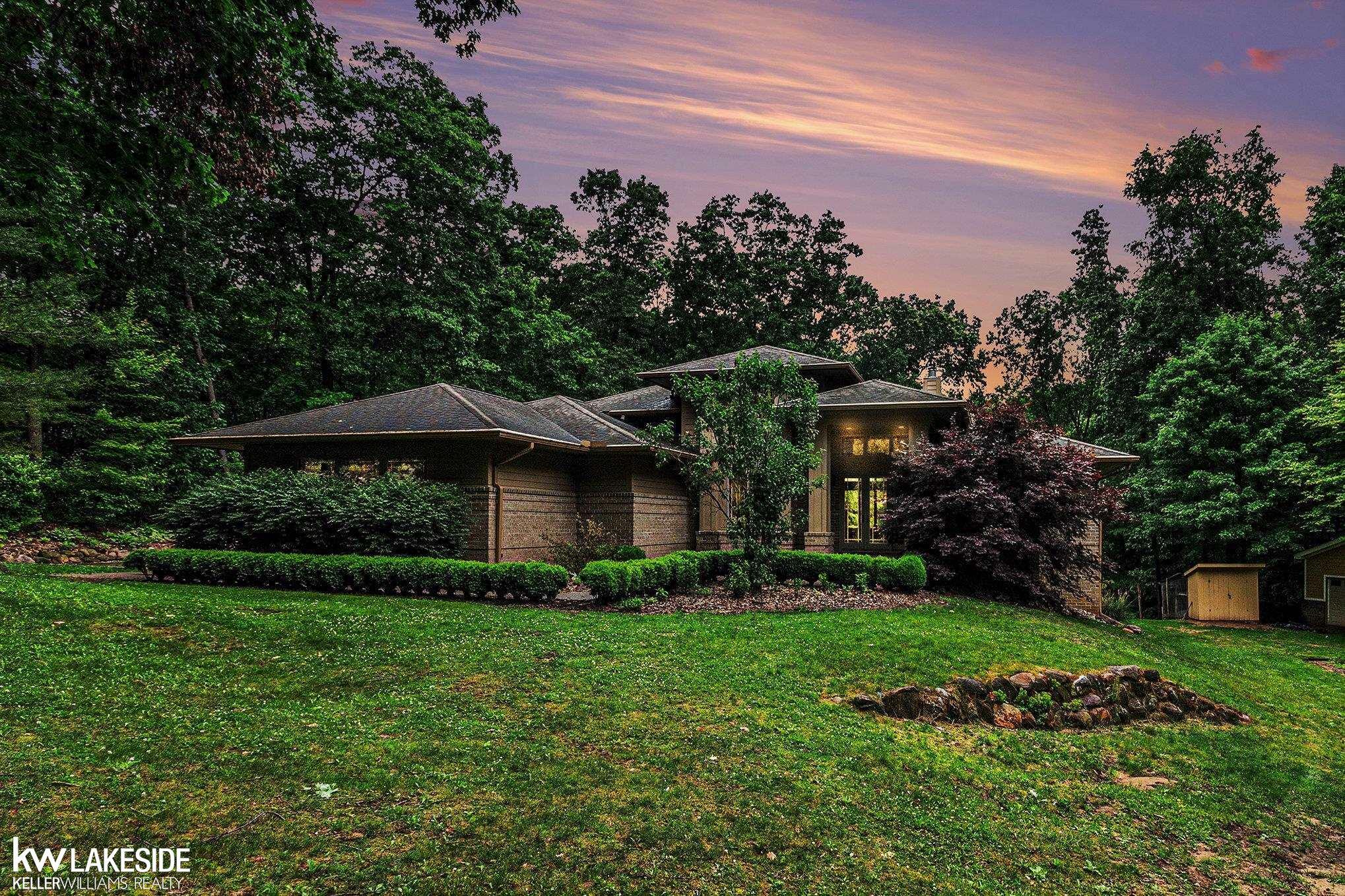 Property Photo: 608 Killdeer Court MI 48462