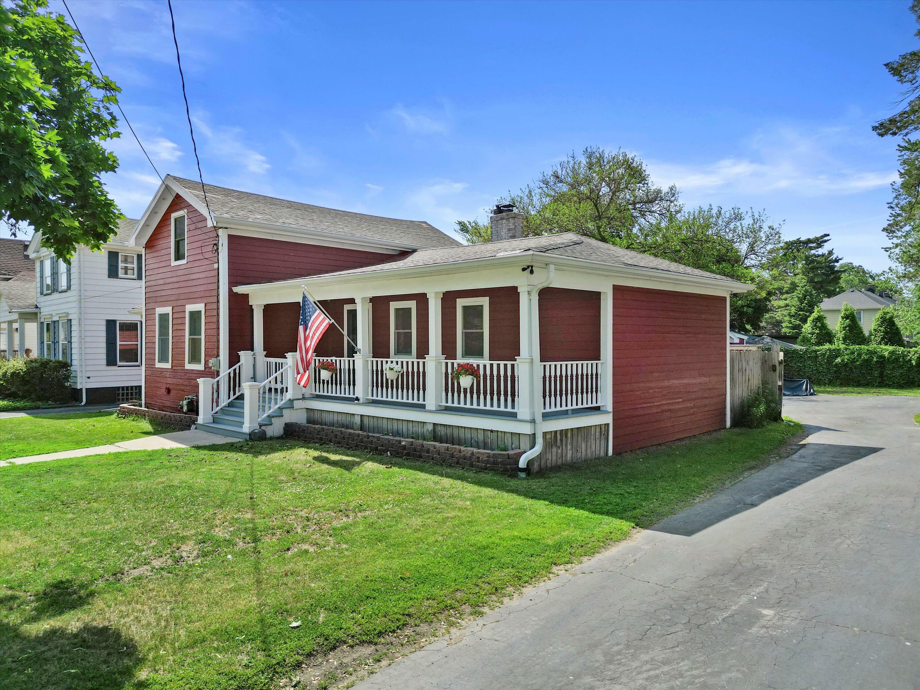 513 61st St  Kenosha WI 53143 photo
