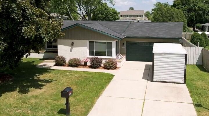 Property Photo:  1221 Christopher Ct  WI 53066 