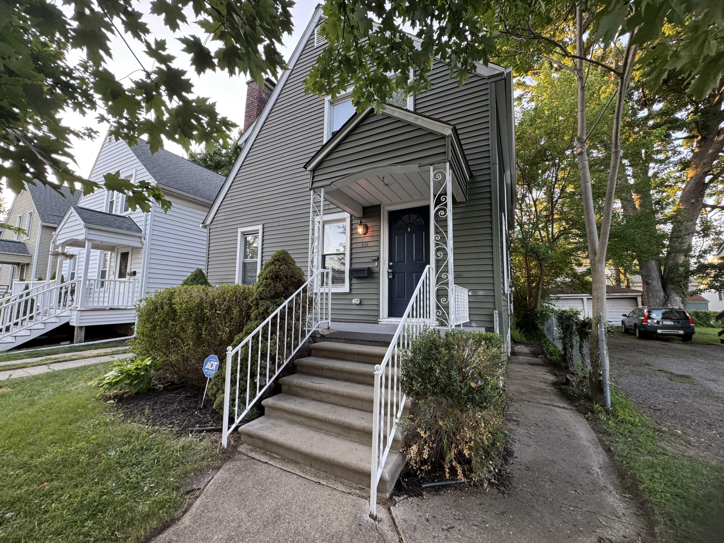 Property Photo:  341 E Saratoga Street  MI 48220 