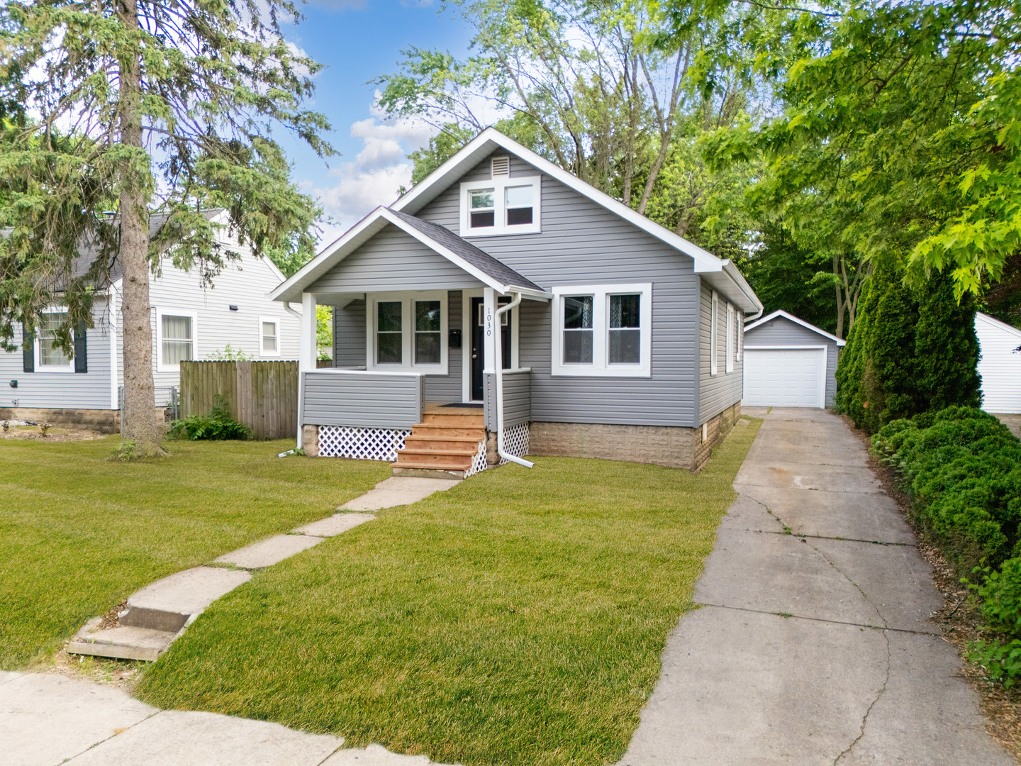 Property Photo: 1030 Spruce Street IL 60506