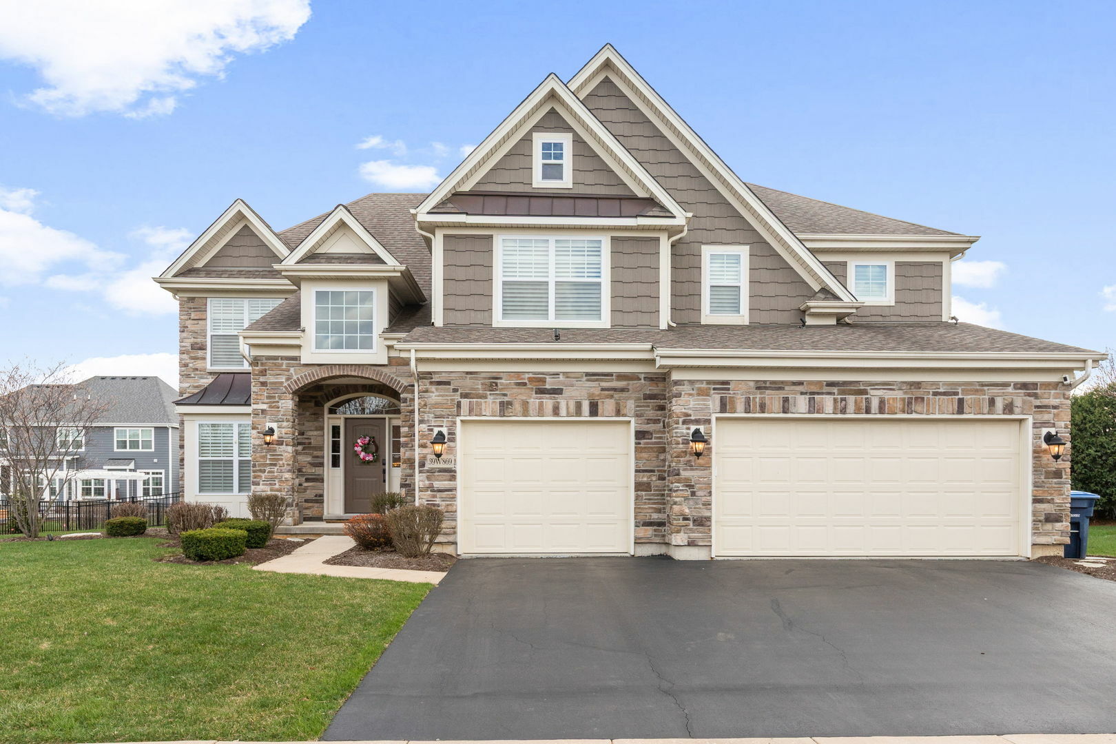 Property Photo: 39W869 Kellar Square IL 60134