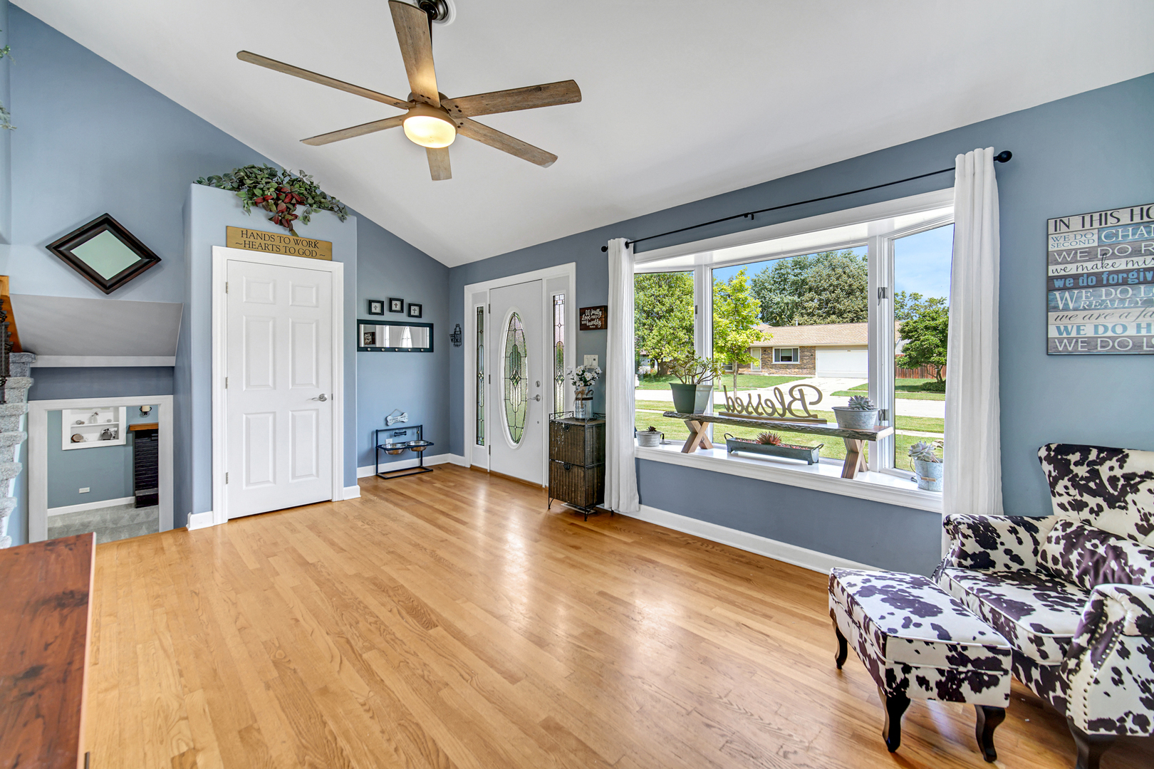 Property Photo: 315 Brookwood Trail IL 60050