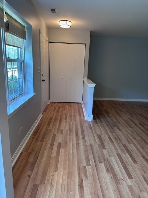 Property Photo: 1186 Greenwood Circle IL 60098