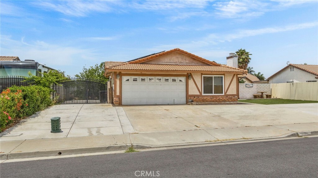 Property Photo:  13067 Alexis Drive  CA 92553 