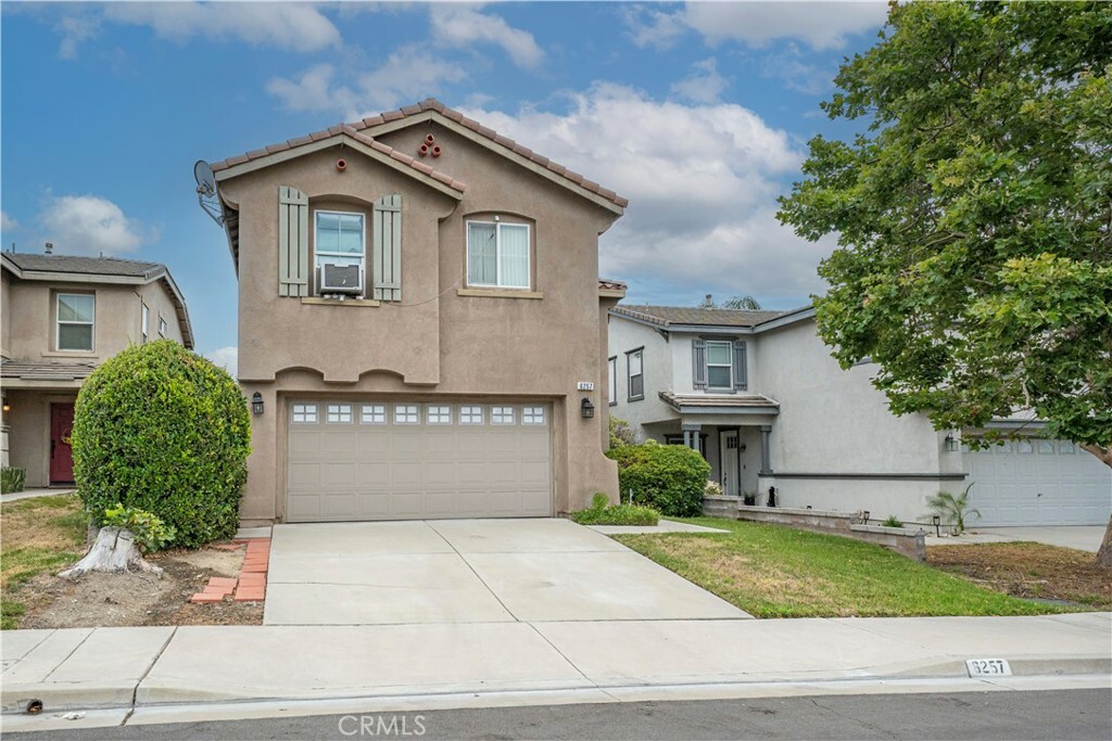Property Photo:  6257 Long Cove Drive  CA 92336 
