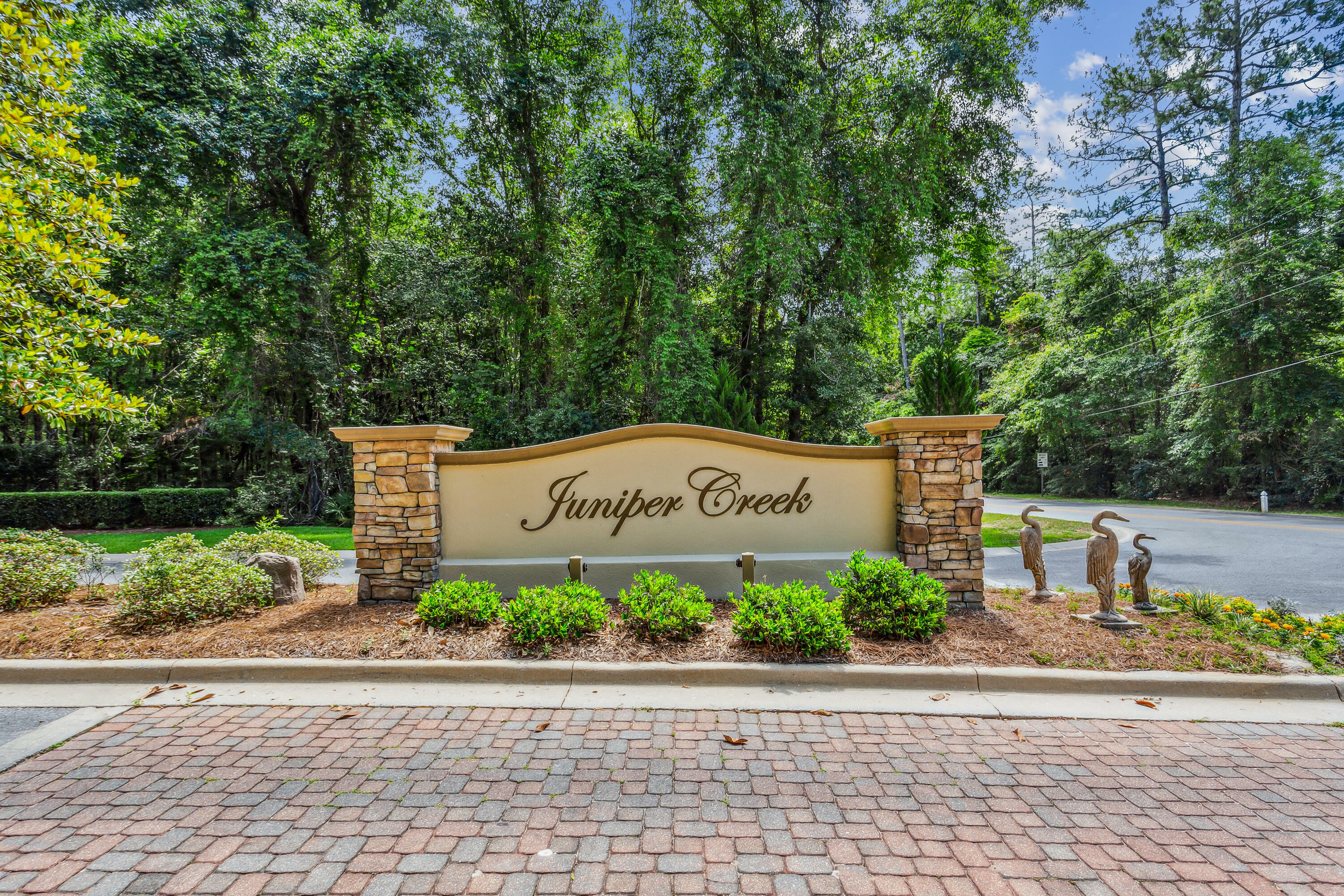 Property Photo: 2609 Brodie Lane FL 32536