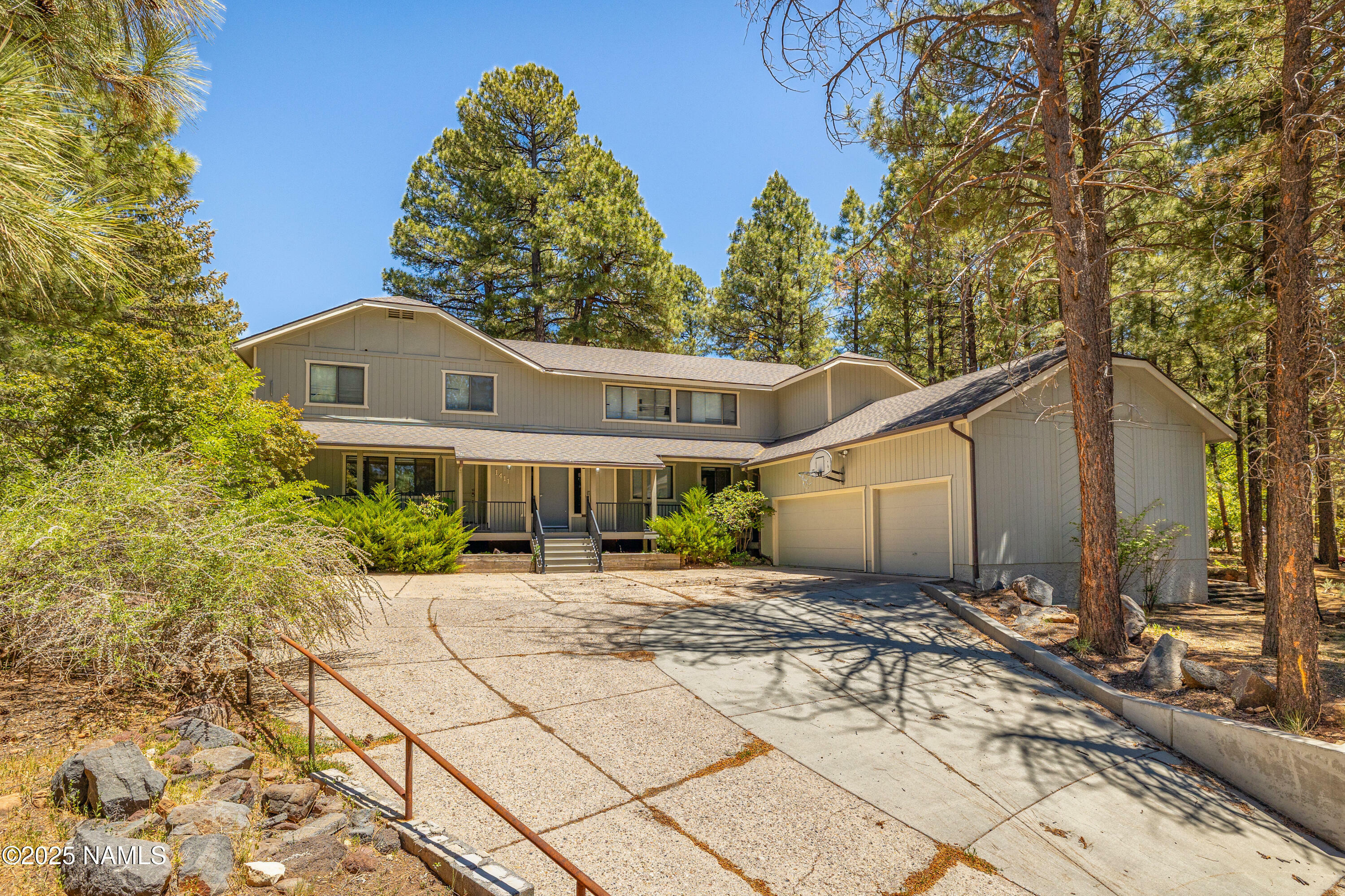 Property Photo:  1411 Inverrary Way  AZ 86004 