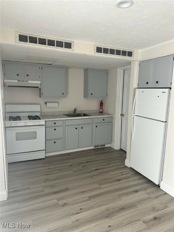 Property Photo: 1651 Mentor Avenue 401 OH 44077