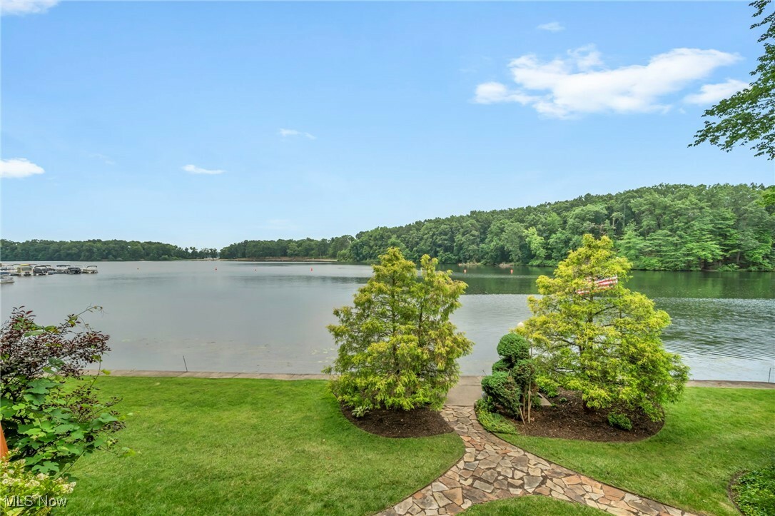 Property Photo:  4618 Rex Lake Drive  OH 44319 