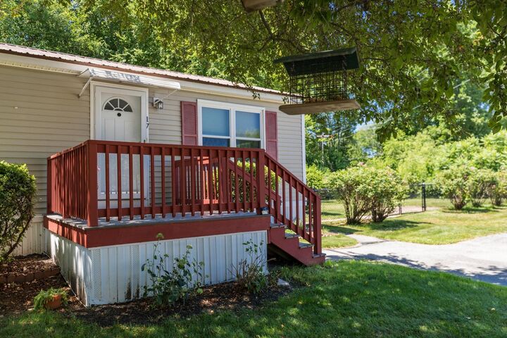 Property Photo: 17 Sunnybrooke Drive NH 03820