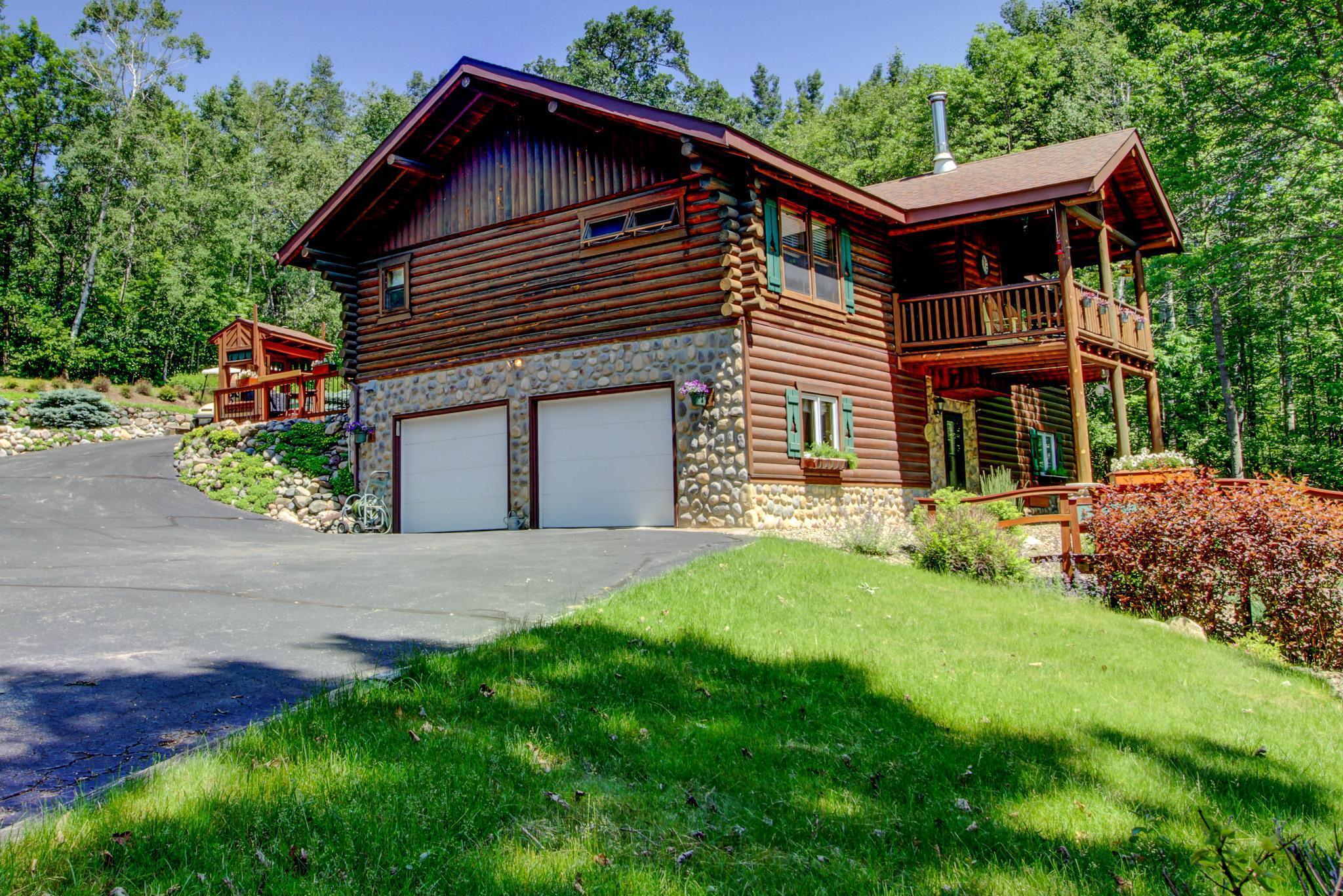 Property Photo: 28395 Far North Drive MN 56467