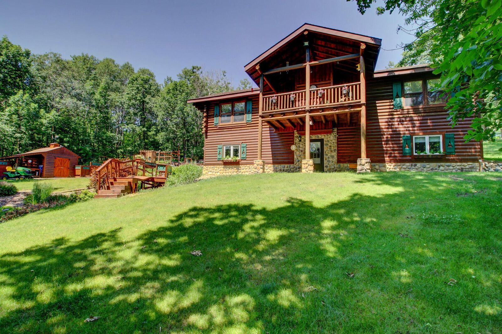Property Photo: 28395 Far North Drive MN 56467