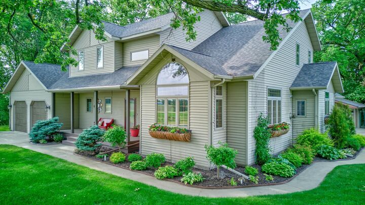 19319 380th Street  Erhards Grove Twp MN 56534 photo