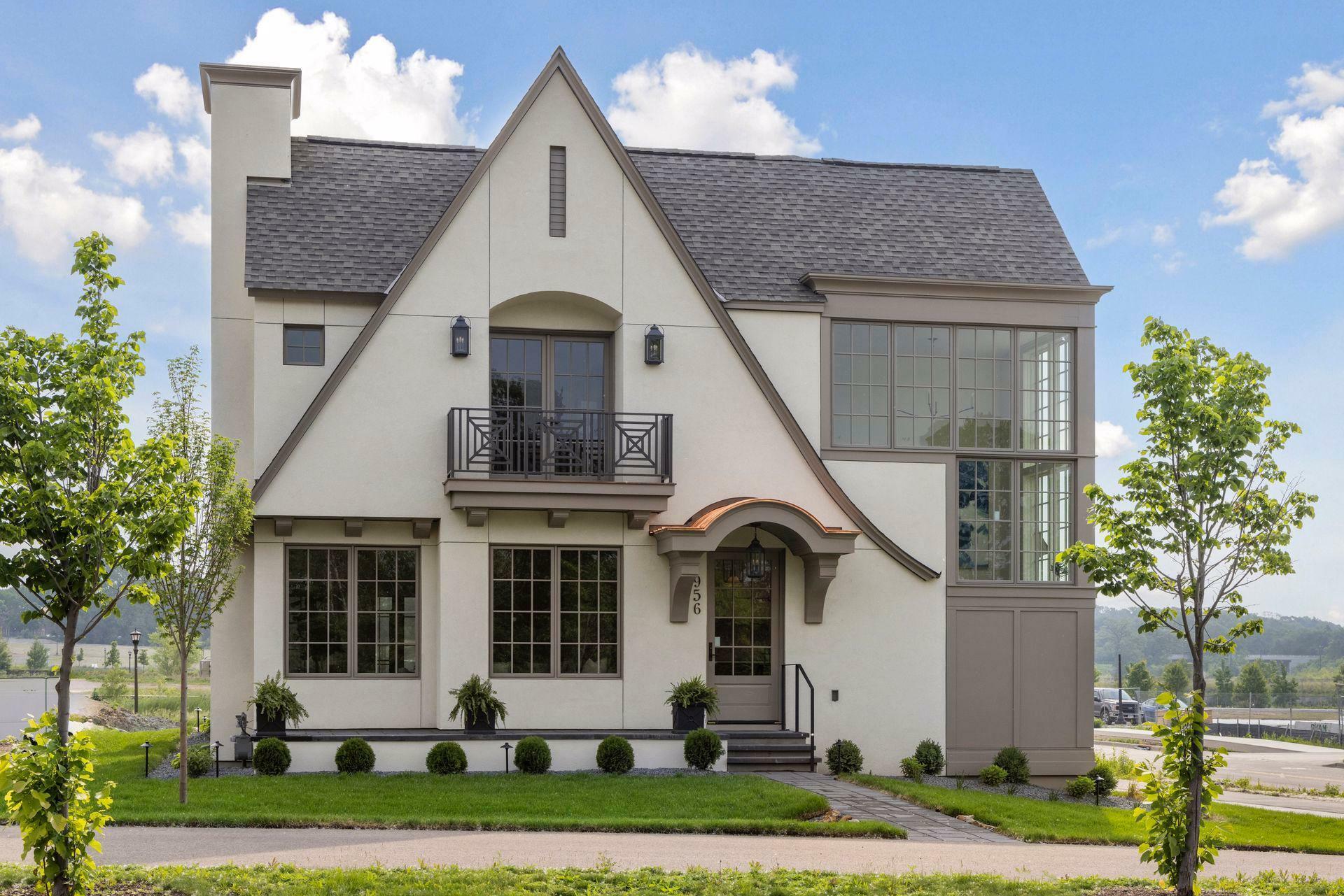 Property Photo:  956 Mississippi River Boulevard S  MN 55116 