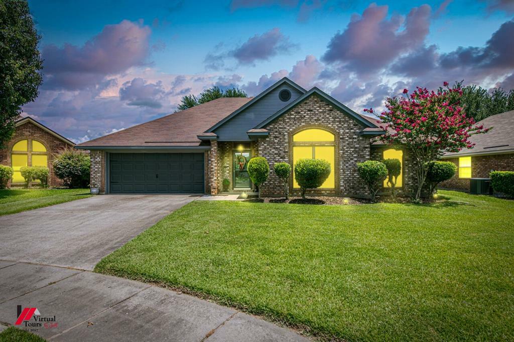 Property Photo: 6013 Sandalwood Drive LA 71111