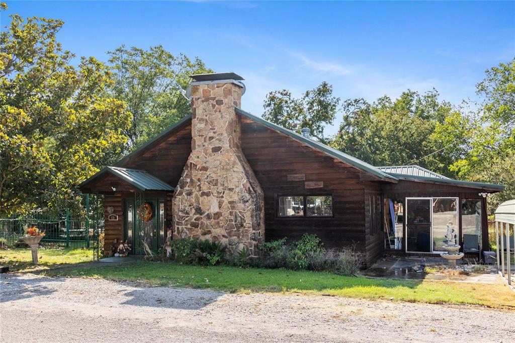 Property Photo: 121 Park St Street TX 76801
