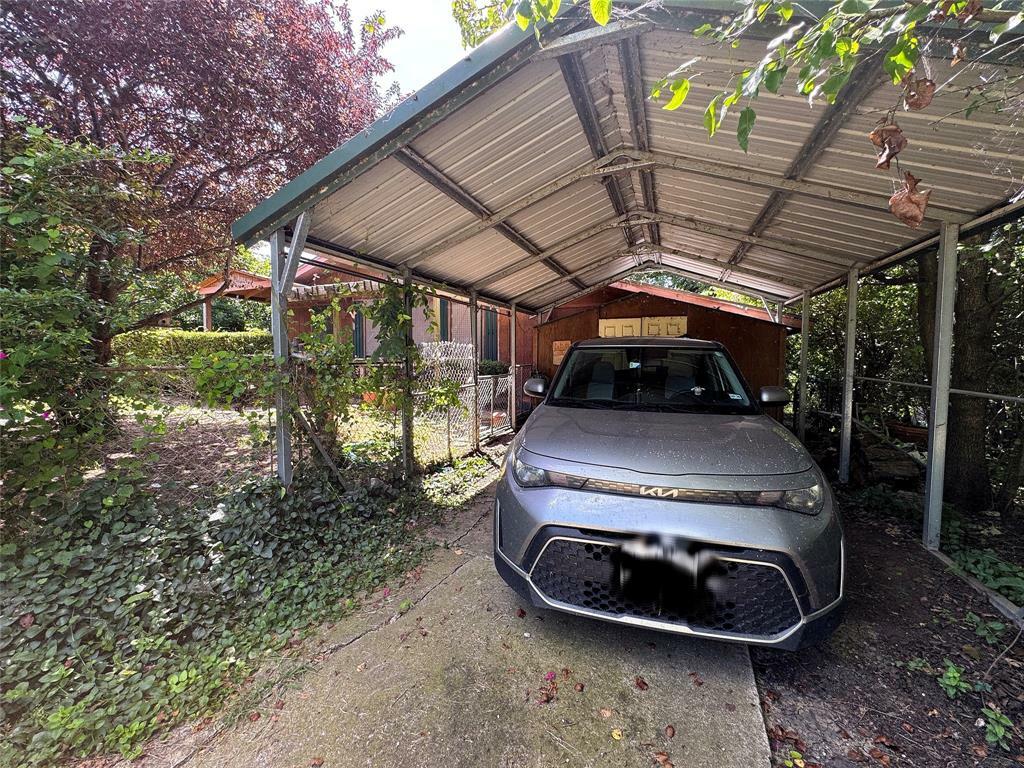 Property Photo: 8095 County Road 3415 TX 75453