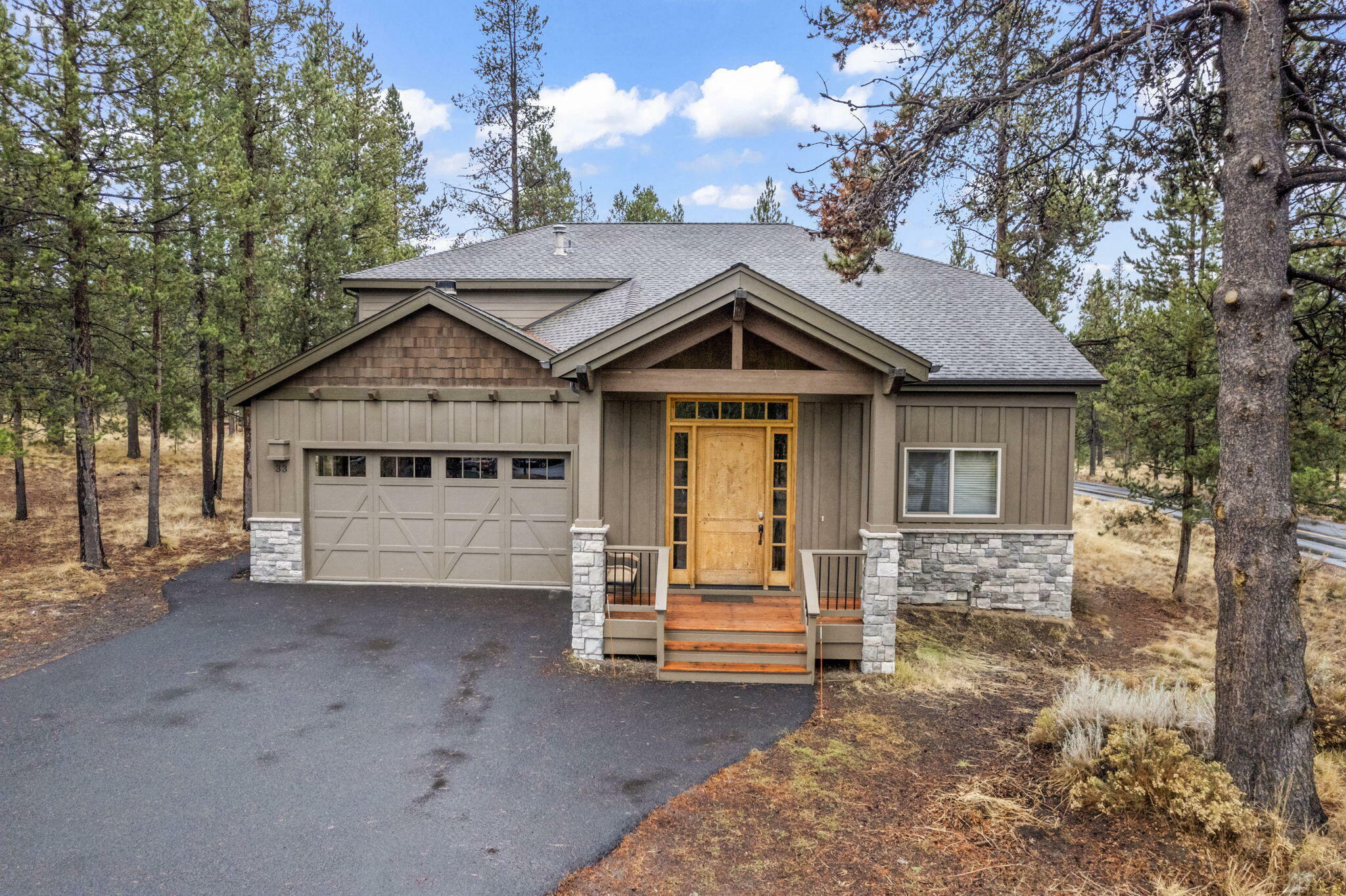 Property Photo: 57657 White Elm Lane #33 OR 97707