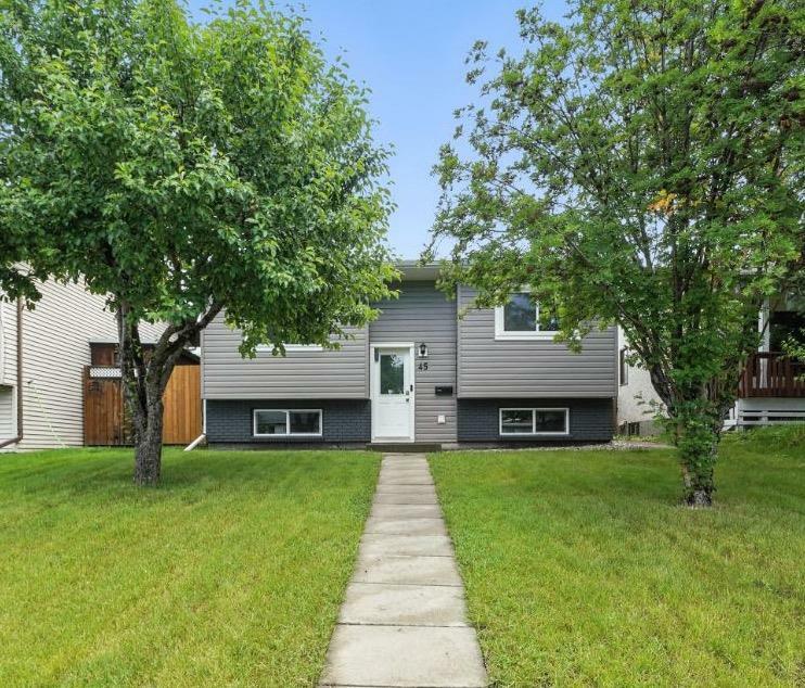45 Erickson Drive  Red Deer AB T4R 1X8 photo
