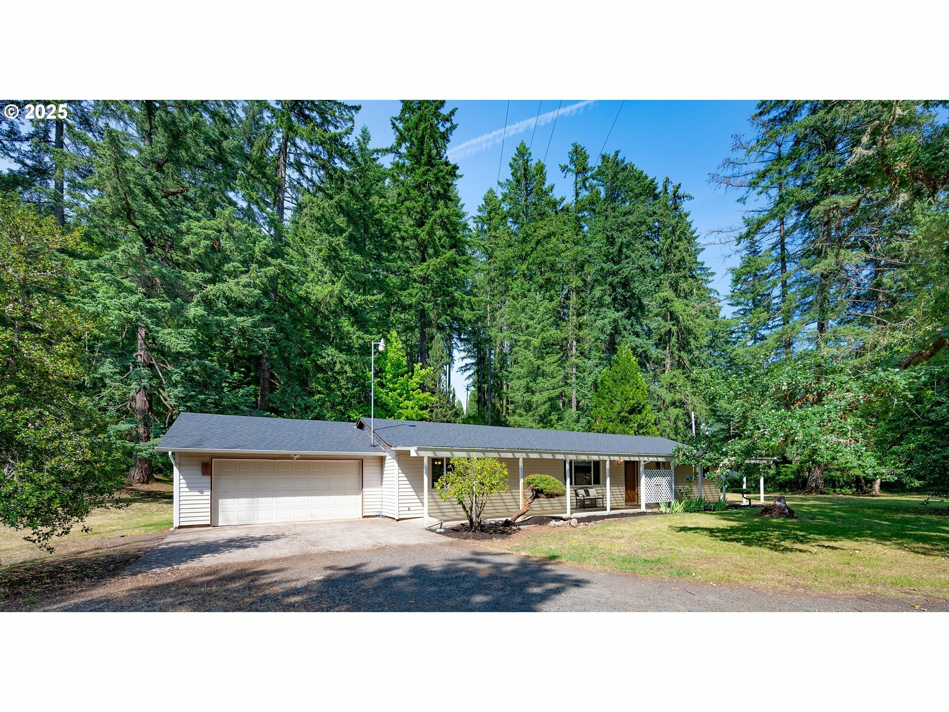 Property Photo: 39951 Little Fall Creek Rd OR 97438
