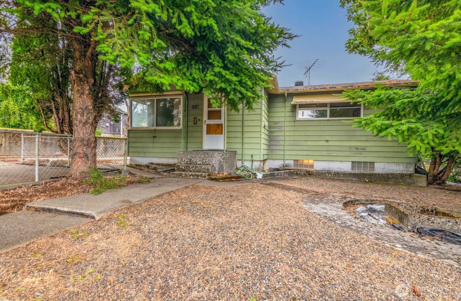 Property Photo:  1518 N Wycoff Avenue  WA 98312 