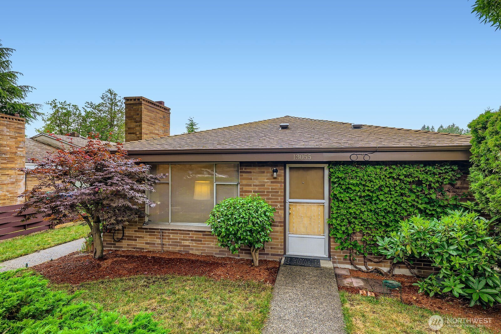 Property Photo: 13053 35th Avenue NE WA 98125