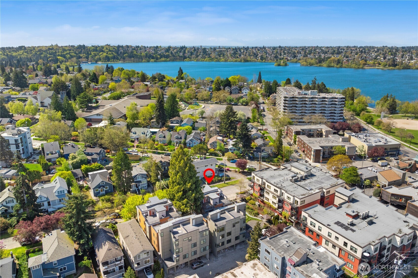Property Photo: 6544 A Latona Avenue NE WA 98115