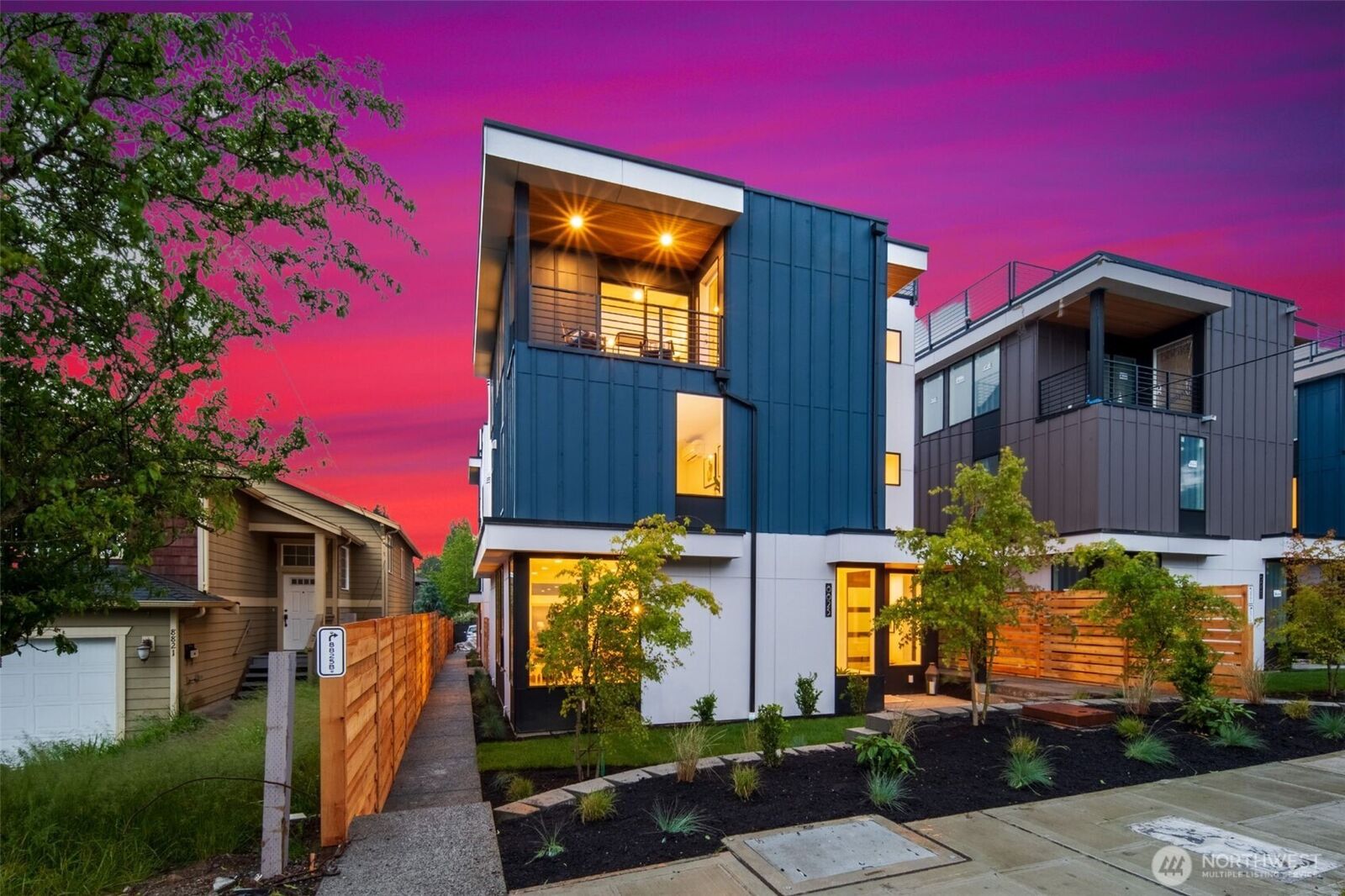 Property Photo: 8825 C Wallingford Avenue N WA 98103