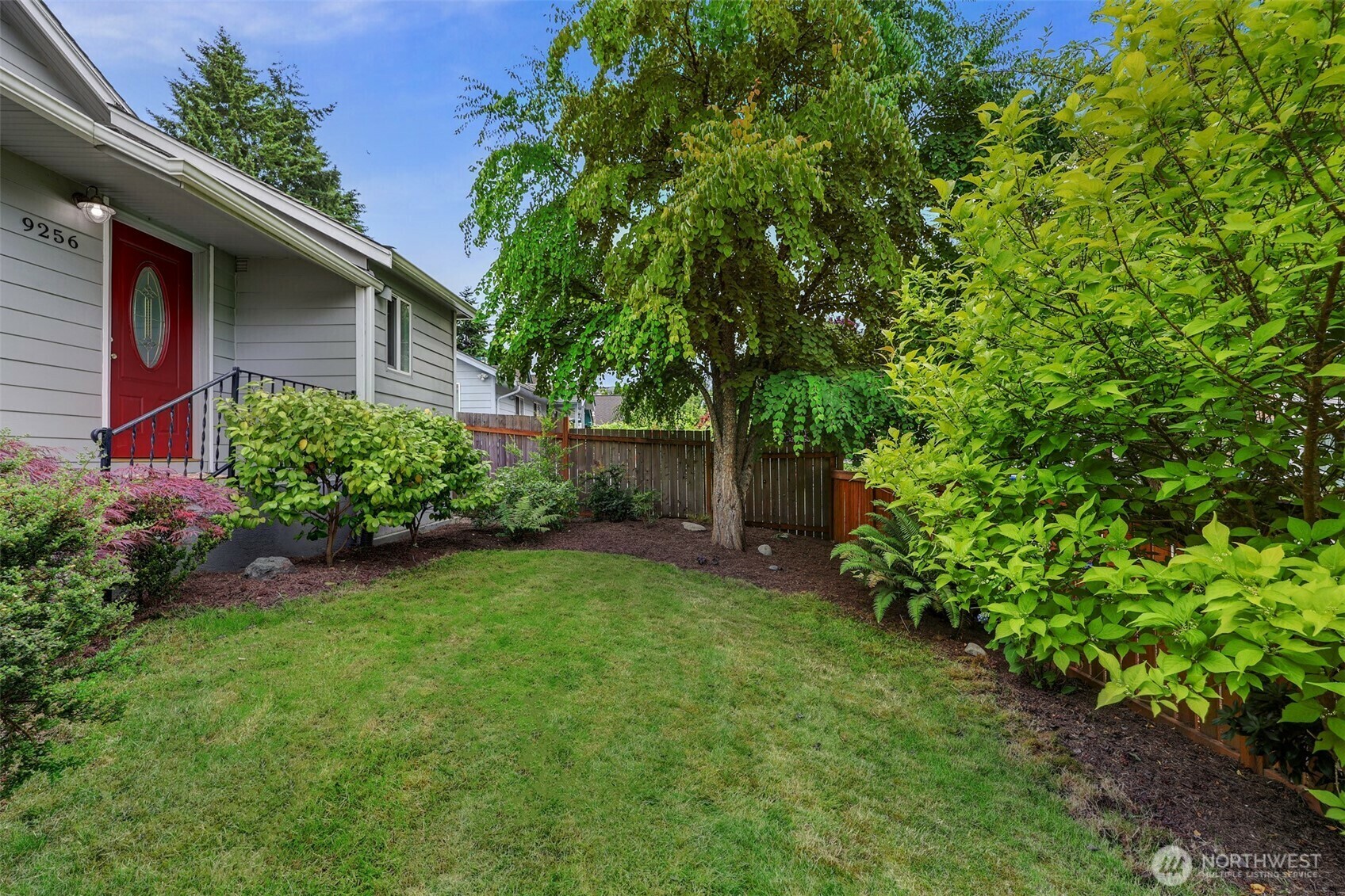 Property Photo: 9256 Densmore Avenue N WA 98103