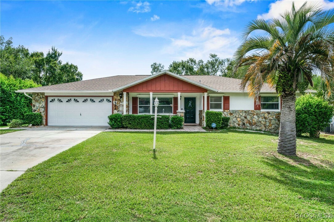 Property Photo:  3543 N Honeylocust Drive  FL 34465 