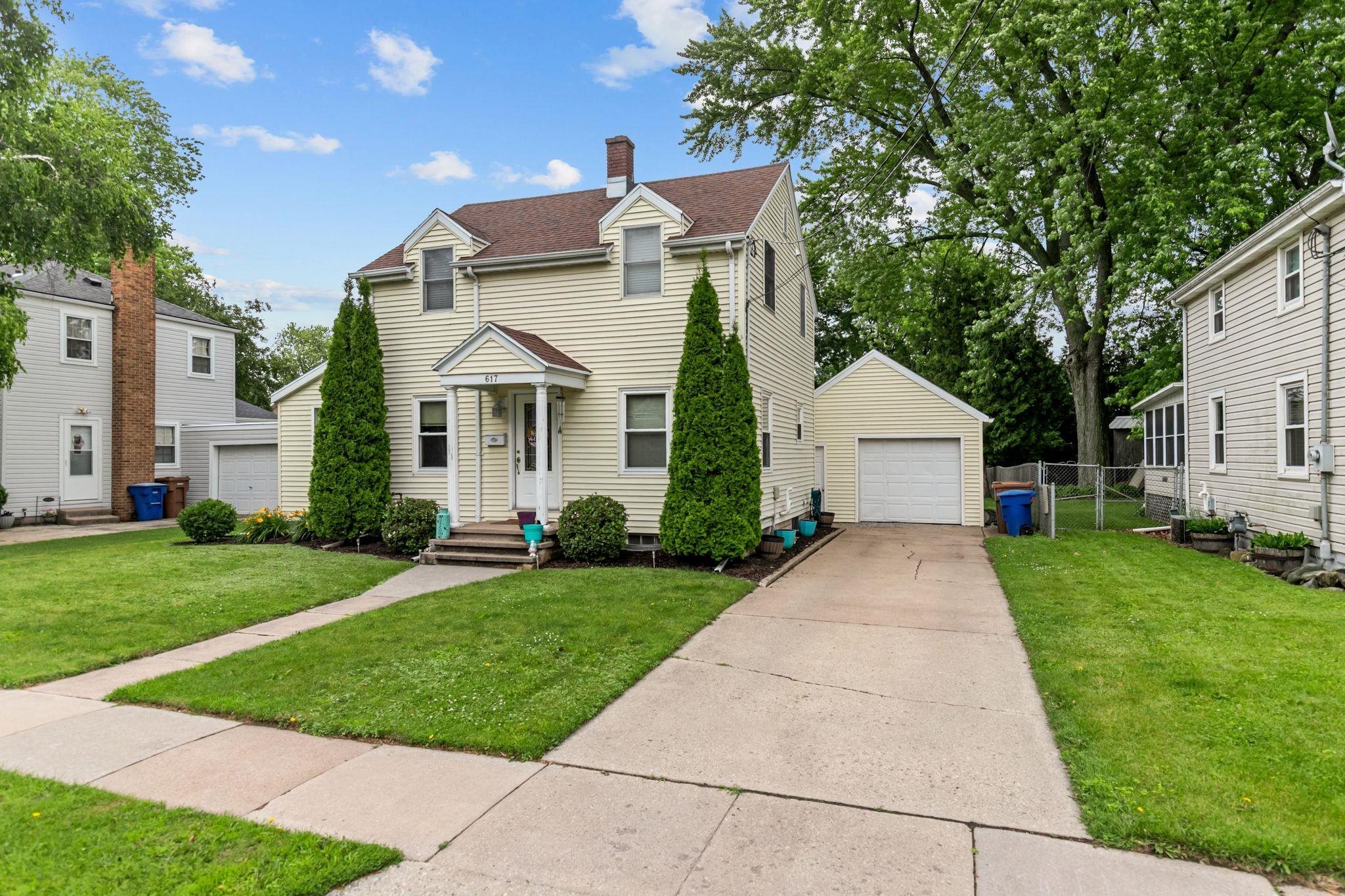 Property Photo: 617 London Street WI 54952