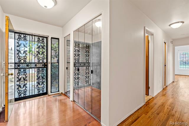 Property Photo: 1923 Hyde Park Drive MI 48207