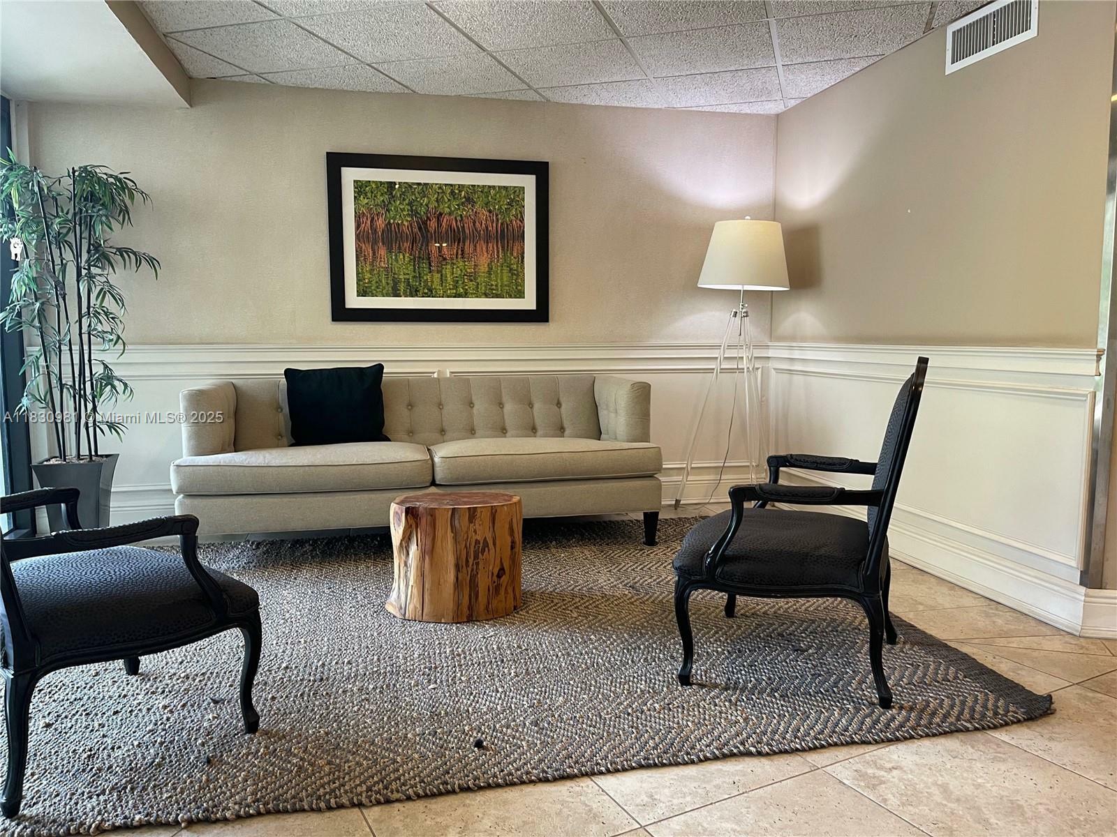 Property Photo: 1201 River Reach Drive 207 FL 33315