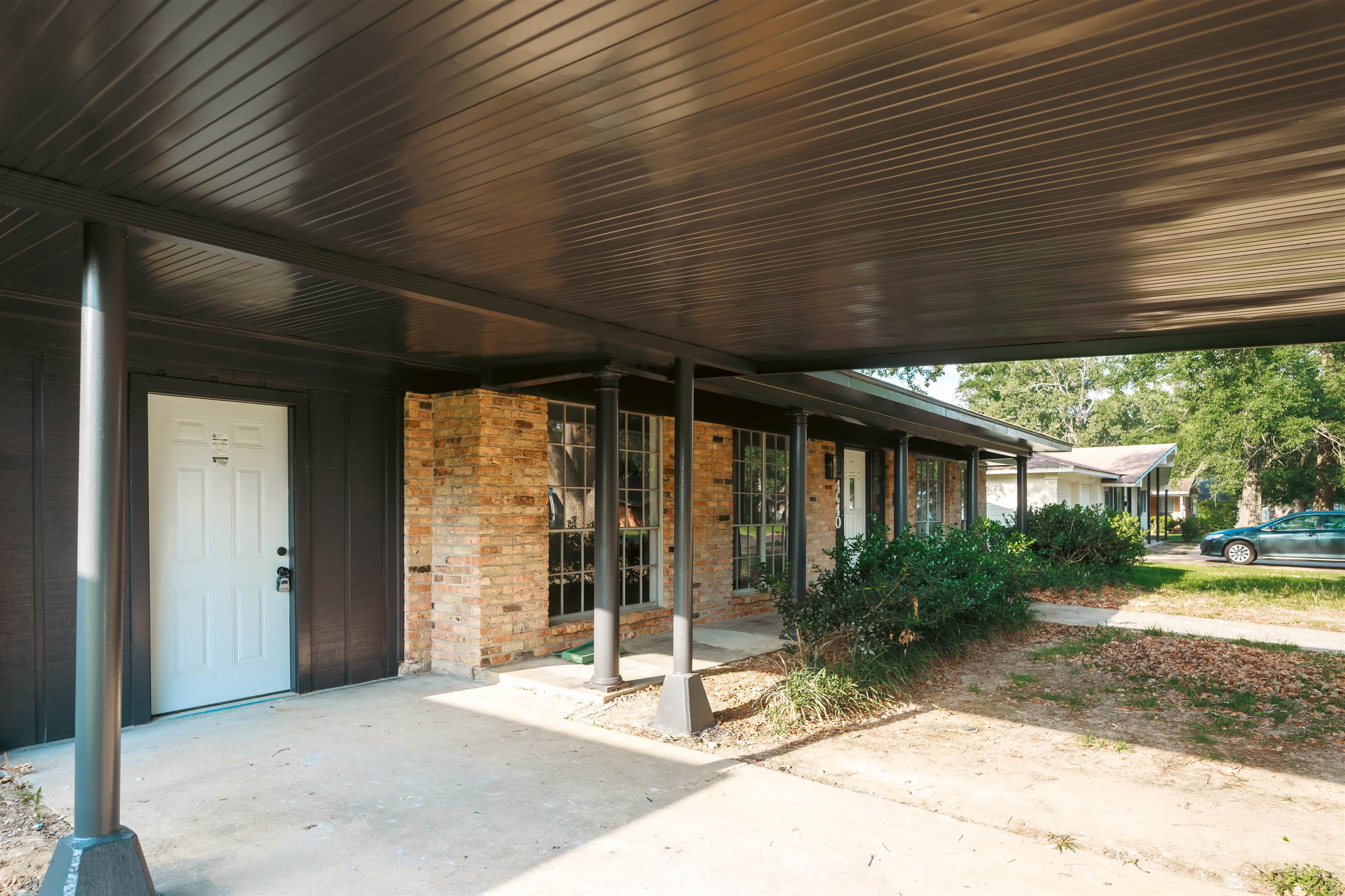 Property Photo: 4640 Fieldwood TX 77706