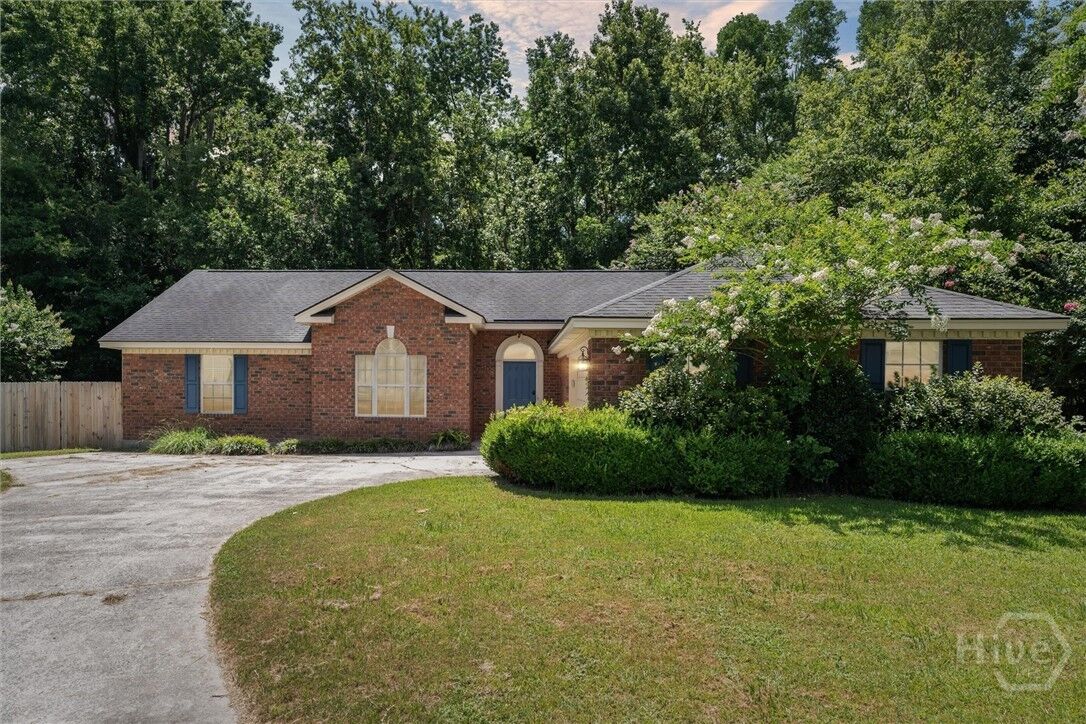 Property Photo:  6 Emmet Court  GA 31419 
