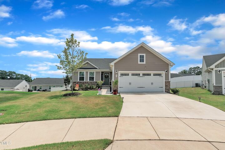 Property Photo: 48 Highview Court NC 27526
