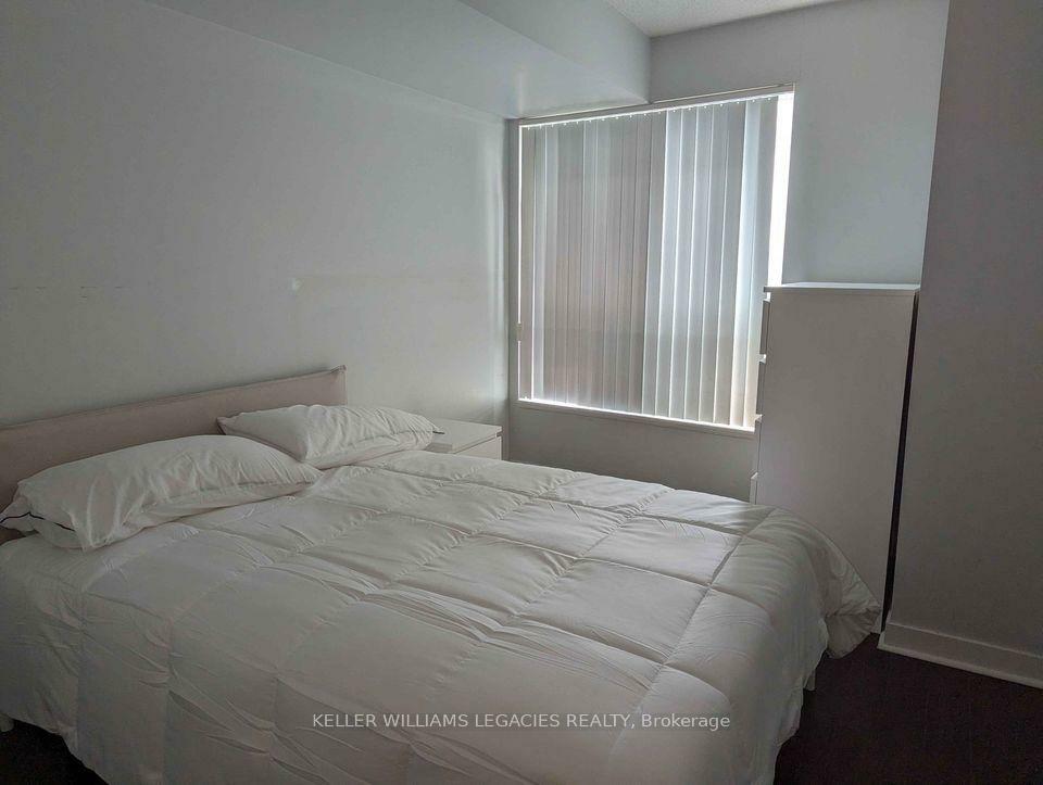 Property Photo: 36 Lee Centre Drive 3009 ON M1H 3K2