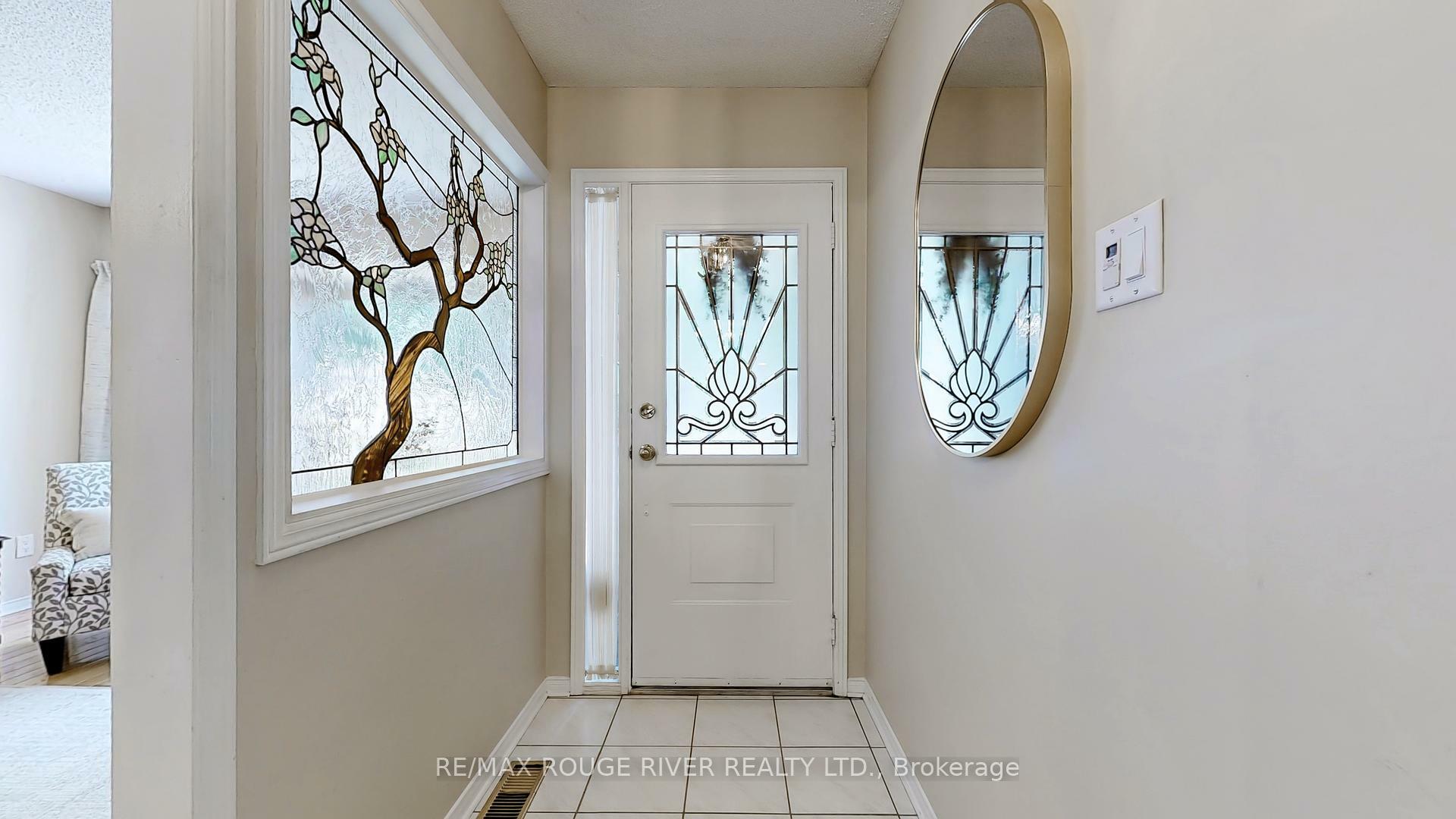 Property Photo:  1009 Maury Crescent  ON L1X 1P7 