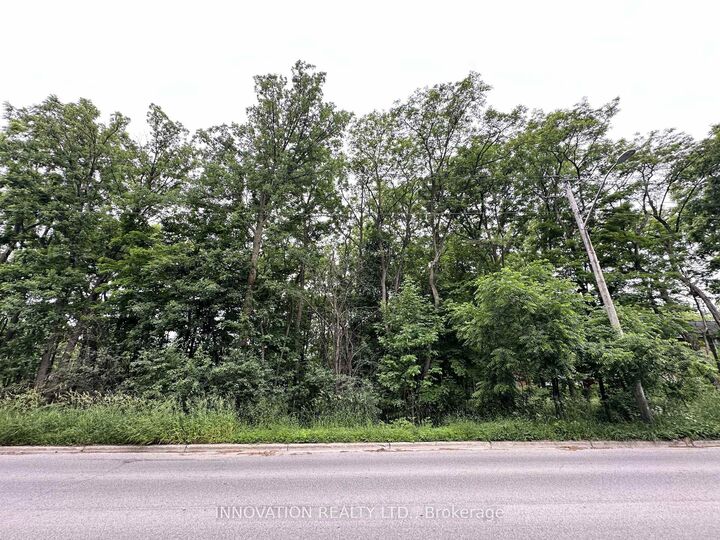 Property Photo:  58 Drummond Street W  ON K7H 2K4 