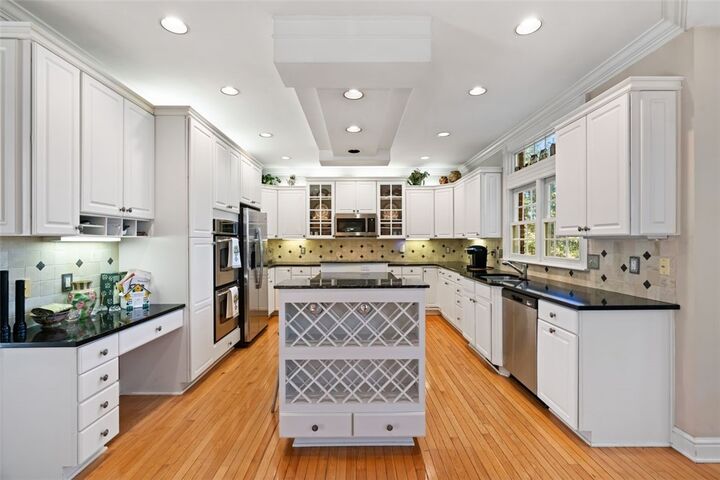 Property Photo:  115 Lyndhurst Cir  PA 15090 